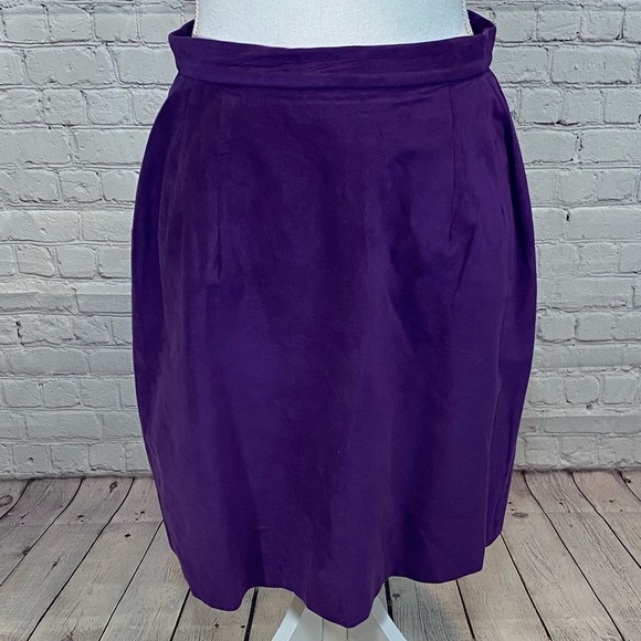 Skirt Mini Faux Suede Purple-S/M - Picture 2 of 5